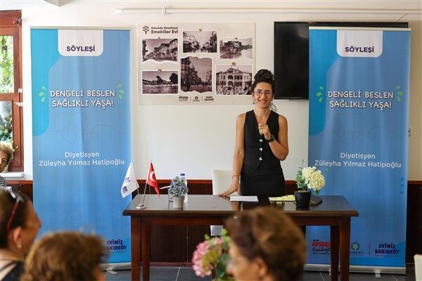 Belediyenin tıp merkezinde görev yapan Diyetisyen Züleyha Yılmaz Hatipoğlu’nun konuşmacı