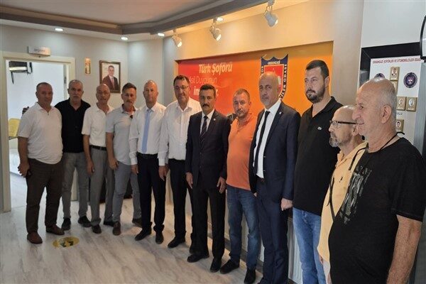  İYİ Parti Bursa Milletvekili Selçuk Türkoğlu, İl Başkanı İsmail Kaya