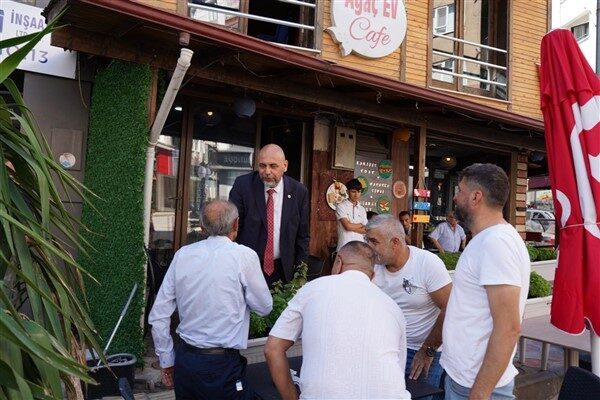 Kahvaltı programına Orhangazi Belediye Başkanı Aydın’ın yanı sıra, Belediye Başkan Yardımcısı