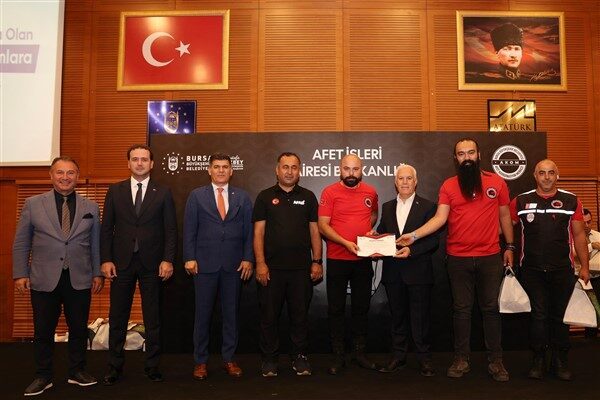Bursa Büyükşehir Belediye Başkanı Mustafa Bozbey, geçtiğimiz haftalarda yaşanan orman