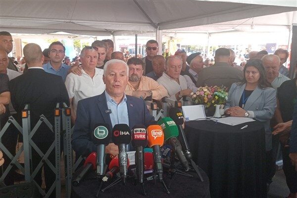 Bursa Büyükşehir Belediye Başkanı Bozbey, kendisi dahil bazı CHP’li belediye