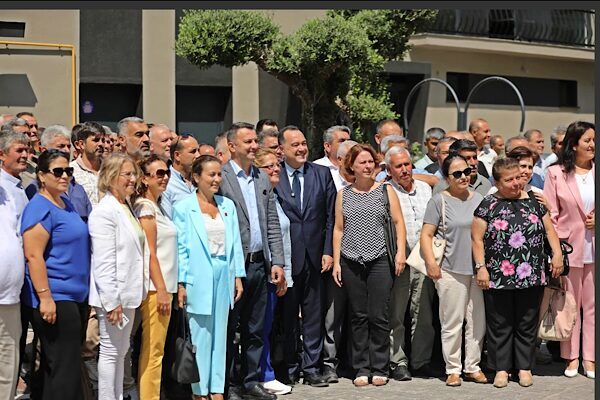 Manisa Büyükşehir Belediye Başkanı Besim Dutlulu, ilçe ziyaretleri kapsamında Akhisar’da
