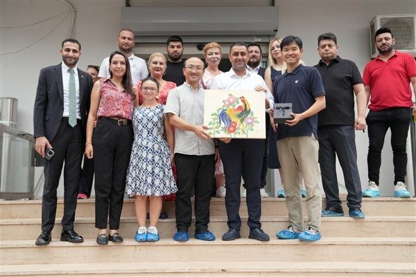 Etkinliğe Çukurova Belediye Başkanı Emrah Kozay, mahalle muhtarları, Engelsiz Yaşam