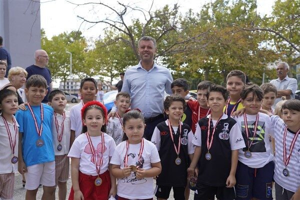 Başkan Sarıkurt, Çorlu Belediyesi Ziya Berhan Kılıç Spor Salonu’nda düzenlenen