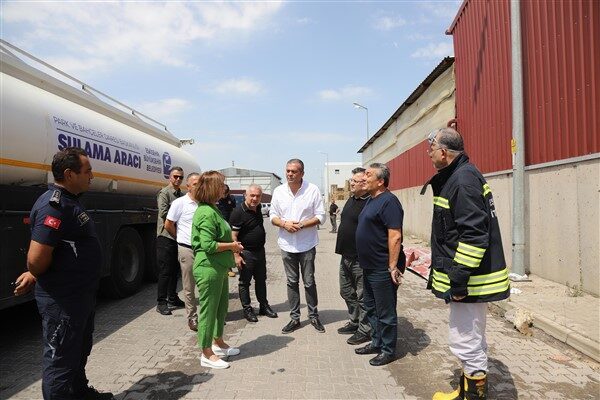 Olay yerine gelen Başkan Ayşe Ünlüce, İtfaiye Dairesi Başkanı Dr.