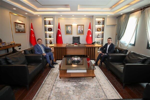 Hatay’da göreve başlayan Cumhuriyet Başsavcısı Harun Karahan, Hatay Valisi Mustafa