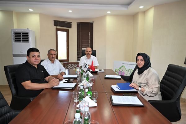 Toplantıda; OSB’nin genel durumu, sanayicilerin genel talepleri, devam eden projeler