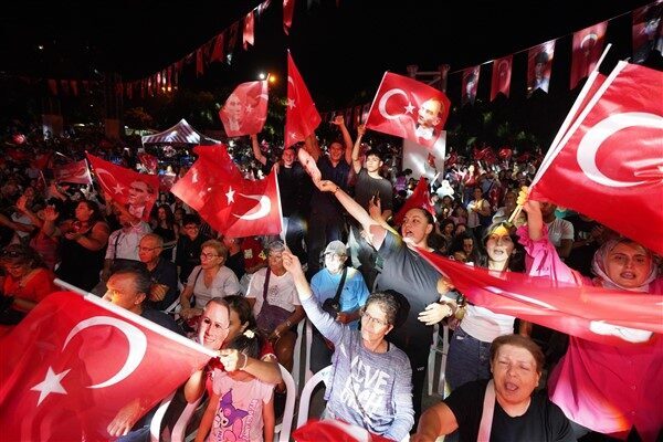 Beylikdüzü Belediyesi tarafından düzenlenen kutlamalar, Beylikdüzü Belediye Başkan Vekili Av.