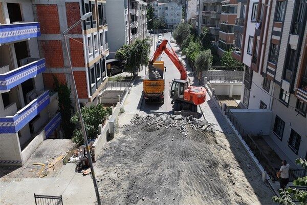 Beylikdüzü Belediyesi, ilçenin dört bir yanında altyapı ve üstyapı çalışmalarını
