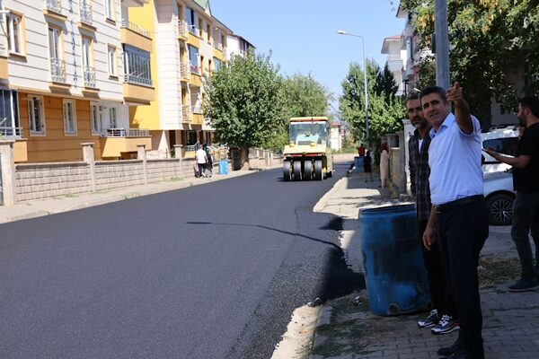 Bingöl Belediyesi , asfalt plenti aracılığıyla BSK asfalt üretimi yaparak