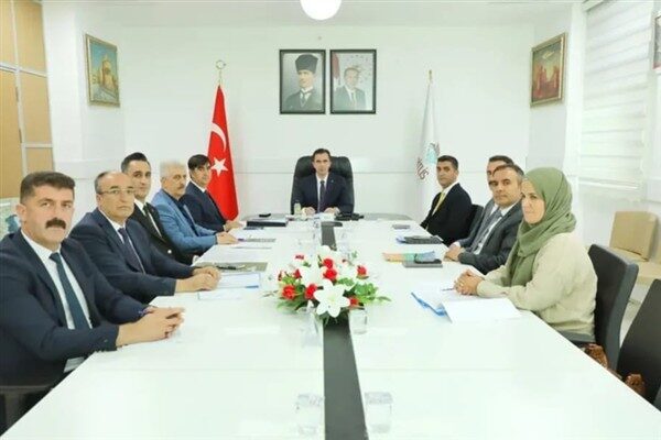 Valilikten yapılan açıklamaya göre, Vali Ahmet Karakaya başkanlığında, ildeki jeotermal