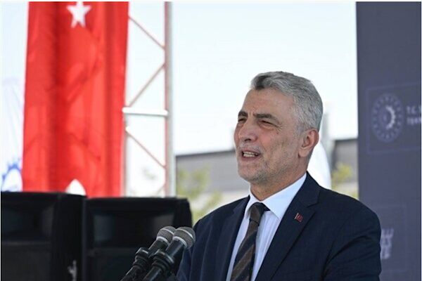 Ticaret Bakanı Ömer Bolat, Cumhurbaşkanı Recep Tayyip Erdoğan’ın davetlisi olarak
