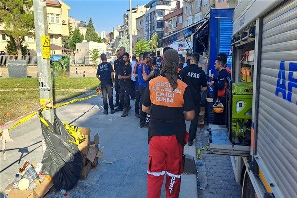 Dün akşam saatlerinde Balıkesir'in Sındırgı ilçesinde 6.1 büyüklüğünde deprem meydana