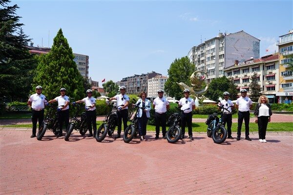 Yeni ekipler özellikle yaya yolları, parklar ve bisiklet yollarında görev