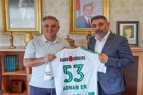 Çaykur Rizespor Başkan Vekili Adnan Er, 12 Bingölspor Başkanı Mehmet