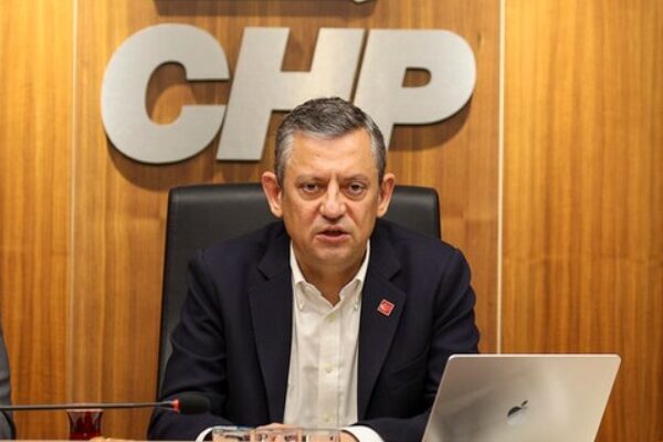 CHP Genel Başkanı Özgür Özel, paylaşımında "Ak Parti’nin kara düzeni,