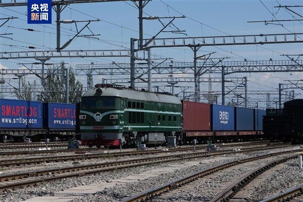 Çin’in Xinjiang Uygur Özerk Bölgesi’nde yer alan Korgas sınır kapısından