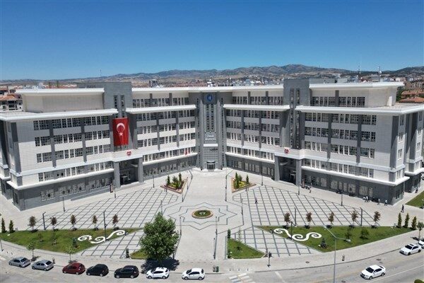 Kentsel dönüşüm çalışmalarında ilk adım, mahalle sakinlerinden gelen imar planı