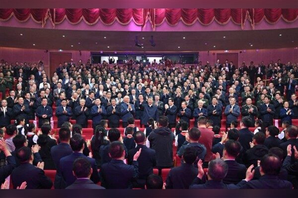 Çin Cumhurbaşkanı Xi Jinping, dün Xizang (Tibet) Özerk Bölgesi’nin 60'ıncı
