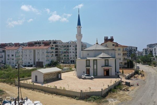 Gazipaşa Belediyesi, daha önce camisi bulunmayan Pazarcı Mahallesi’ne, 18. Madde