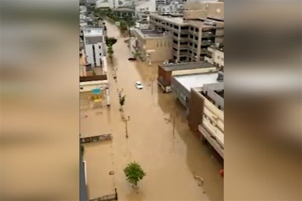 Kagoshima Eyaleti'ne bağlı Kirishima'da, Perşembe günü saat 05:00'ten bu yana