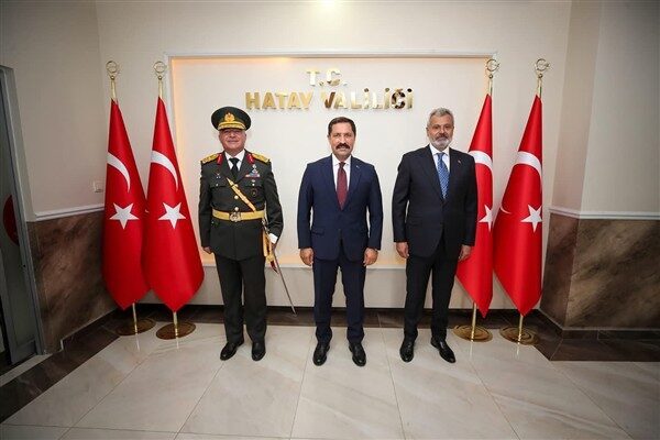 Hatay Valisi Masatlı, 30 Ağustos Zafer Bayramı’nın 103. yıl dönümü