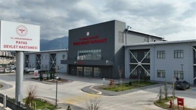Arsuz, Belen ve Hassa devlet hastaneleri tamamlanarak hizmete açıldı. Ayrıca