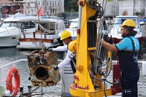 Dünya genelinde 51 ülkede uygulanan çevre standartlarını karşılayarak Mavi Bayrak