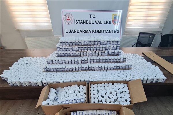 İçişleri Bakanı Yerlikaya, İstanbul'da "Uyuşturucu Madde İmalatçısı Zehir Tacirlerine" yönelik