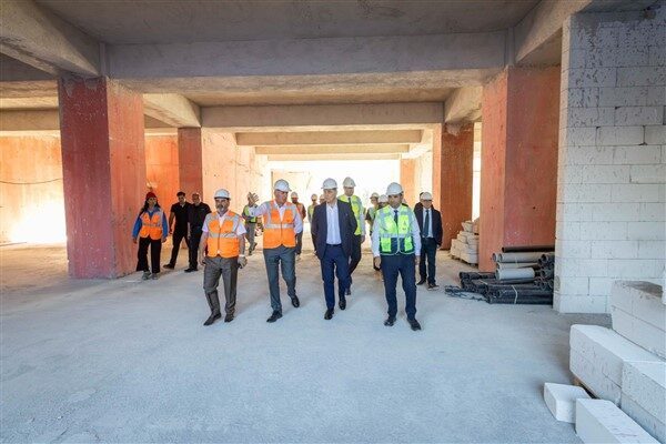İzmir Büyükşehir Belediye Başkanı Cemil Tugay’a İzmir Büyükşehir Belediyesi Genel