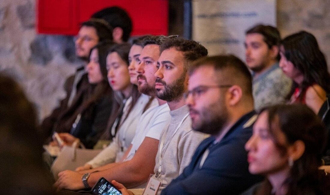 İzmir Büyükşehir Belediyesi ve Bilim Virüsü iş birliğinde yürütülen İzmir