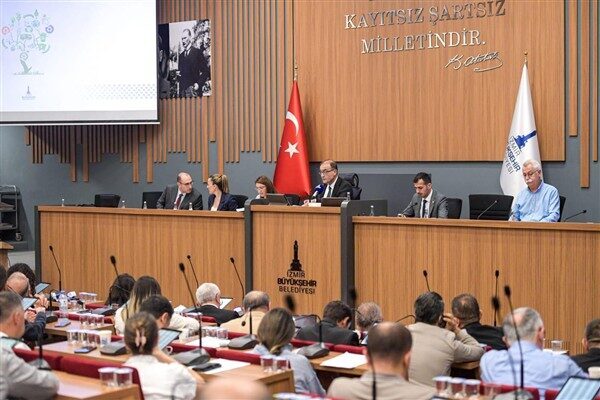 İzmir Büyükşehir Belediyesi Meclisi’nin ağustos ayı olağan toplantısının birinci birleşimi,
