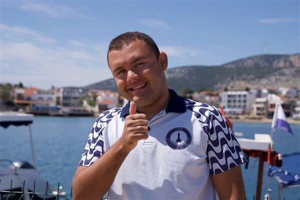 İzmir Büyükşehir Belediyesi Spor Kulübü sporcusu Tuna Tunca (22) Manş
