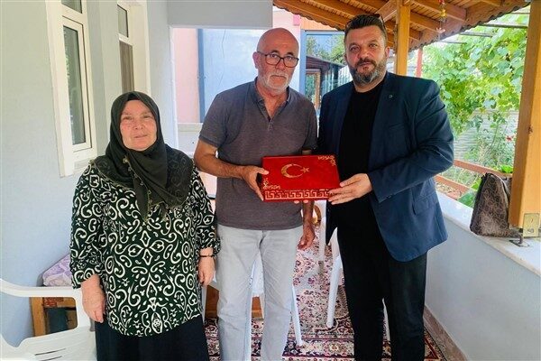 Ziyaretlere İzmit Belediyesi Manav Dernekleri Masası Sorumlusu Nurullah Özer ile