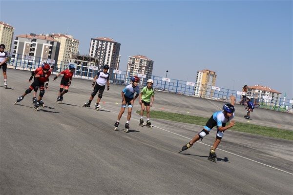 Türkiye’nin ilk ulusal ve uluslararası standartlara sahip tekerlekli paten pistinde