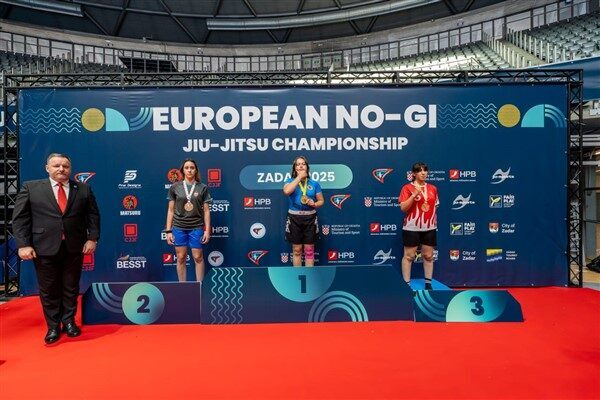 Karaman Emiray Spor Kulübü’nün sporcusu Ayşegül Ay, Ju Jitsu branşında