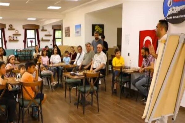 Belediyeden yapılan açıklamada, satrancın yalnızca bir oyun değil, hayatın kendisinden