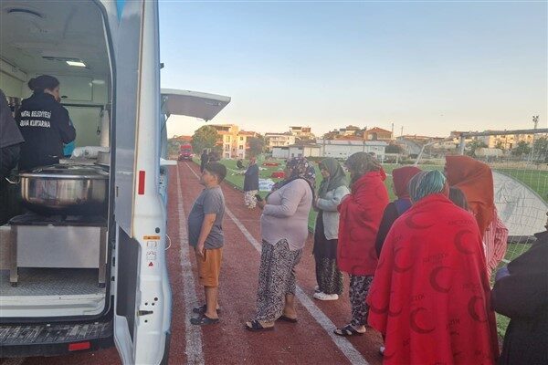 Gerçekleşen depremin hemen ardından Afet Koordinasyon Merkezi’nde toplanan Arama Kurtarma