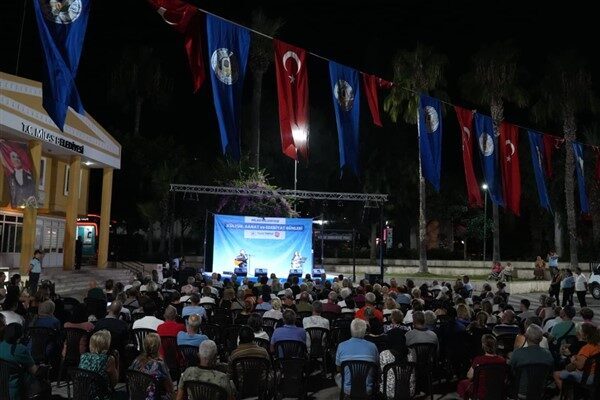 Hafta boyunca sürecek etkinliklerin üçüncü gününde oyuncu, yazar Nilüfer Açıkalın
