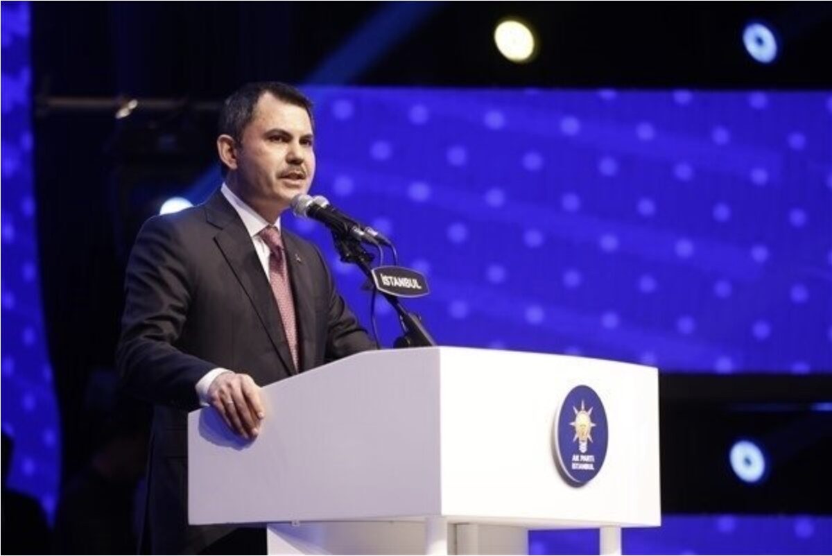 Çevre, Şehircilik ve İklim Değişikliği Bakanı  Kurum, yangınlardan etkilenen vatandaşlar