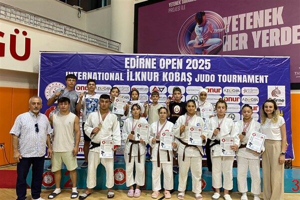 Belediyeden yapılan açıklamada Edirne’de düzenlenen Uluslararası İlknur Kobaş Judo Turnuvası'nda