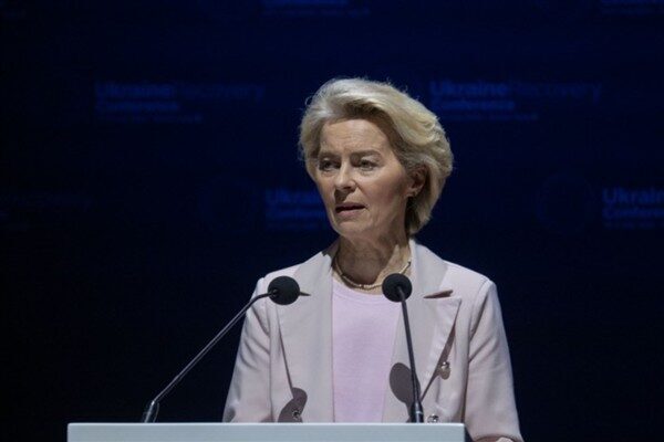 AB Komisyonu Başkanı Leyen, Avrupa’nın, yakın tarihinin en kötü orman