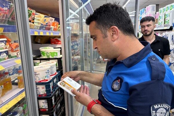 Maltepe Belediyesi Zabıta Müdürlüğü ekipleri, halk sağlığını ve gıda güvenliğini