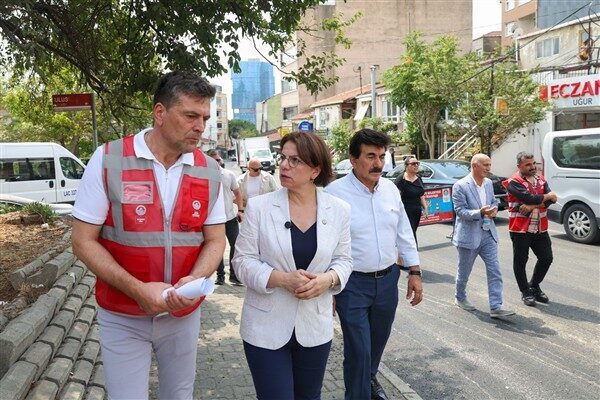 Maltepe Belediyesi, asfaltlama çalışmalarına devam ediyor. İlçe genelindeki 18 mahallede