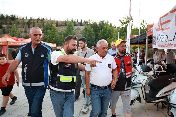 Mamak Üreğil Millet Bahçesi’nde gerçekleşen Türkiye’nin ilk Kurye Festivali renkli