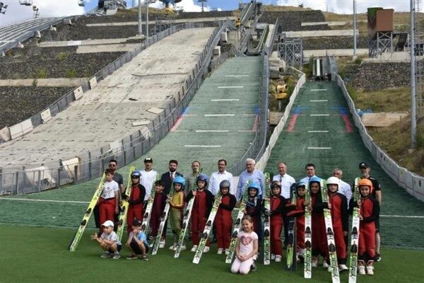 AK Parti Erzurum Milletvekili Emin Öz, Gençlik ve Spor Bakanlığı