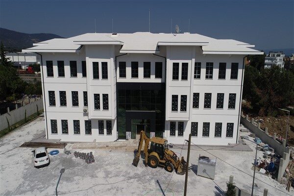 Orhangazi Belediye Başkanı Bekir Aydın, AK Parti İlçe Başkanı Gökhan