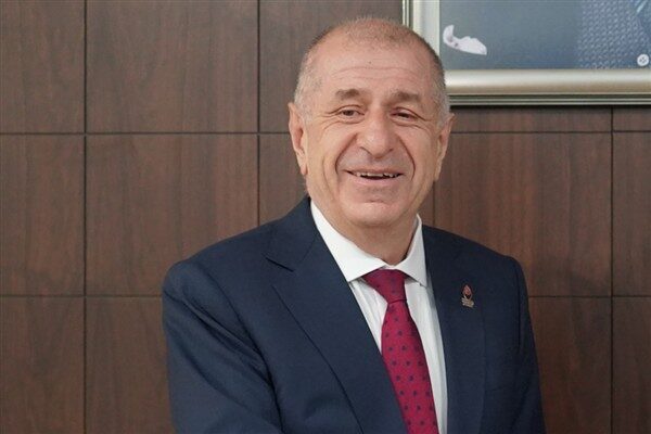Zafer Partisi Genel Başkanı Özdağ, ağır ekonomik krizin dar gelirlileri,