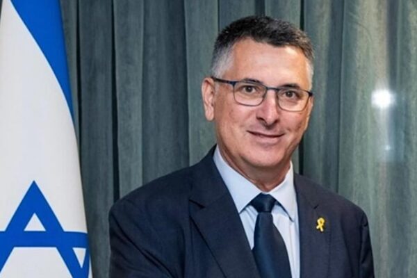 Fransa Cumhurbaşkanı Emmanuel Macron, yaptığı bir açıklamada, “Tüm rehinelerin serbest