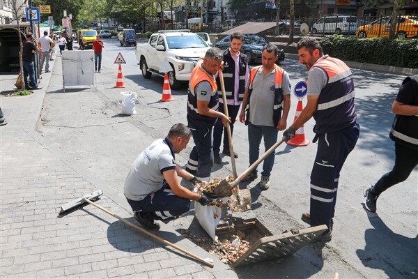 İstanbul Büyükşehir Belediyesi (İBB), AKOM’un (Afet Koordinasyon Merkezi) uyarısı doğrultusunda